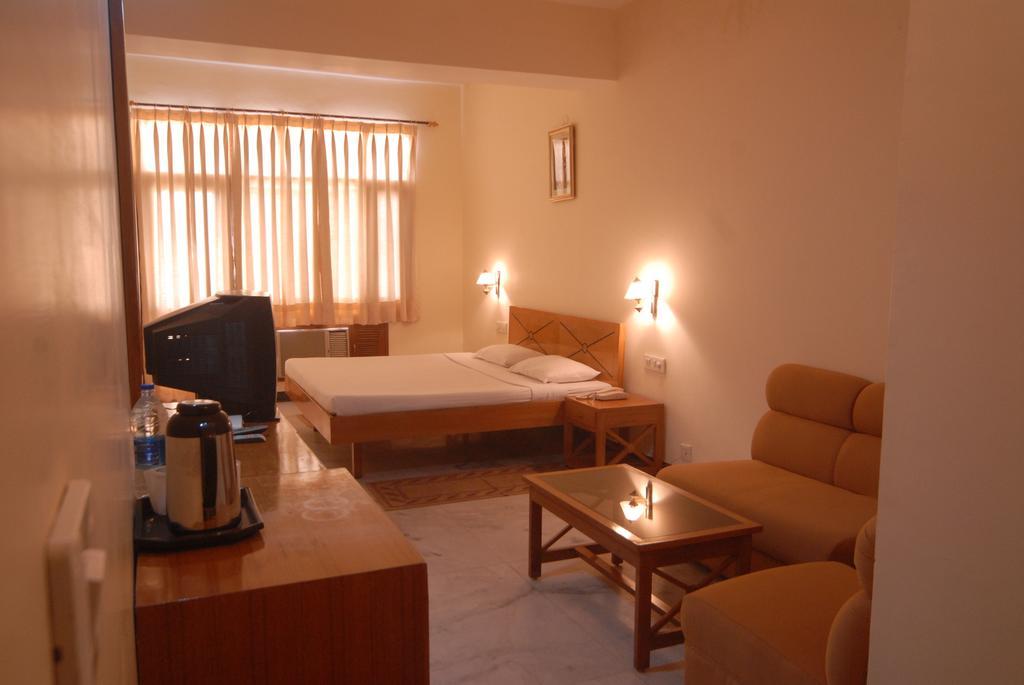 The Komfort Inn Chandigarh Room photo
